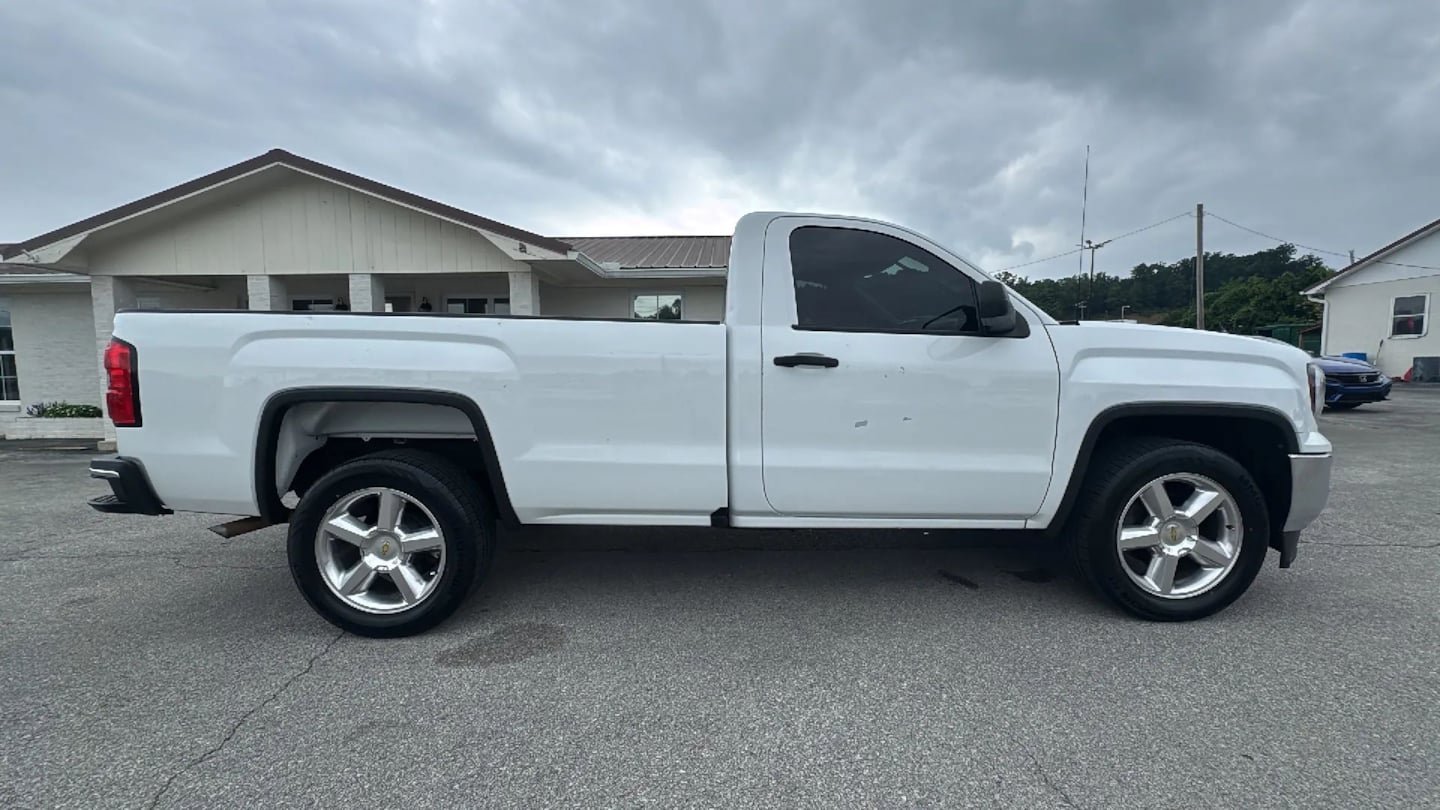 Used 2018 GMC Sierra 1500 2WD Regular Cab image 6