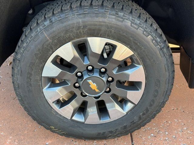 New 2026 Chevrolet Silverado 2500 Custom w/ Custom Convenience Package image 9