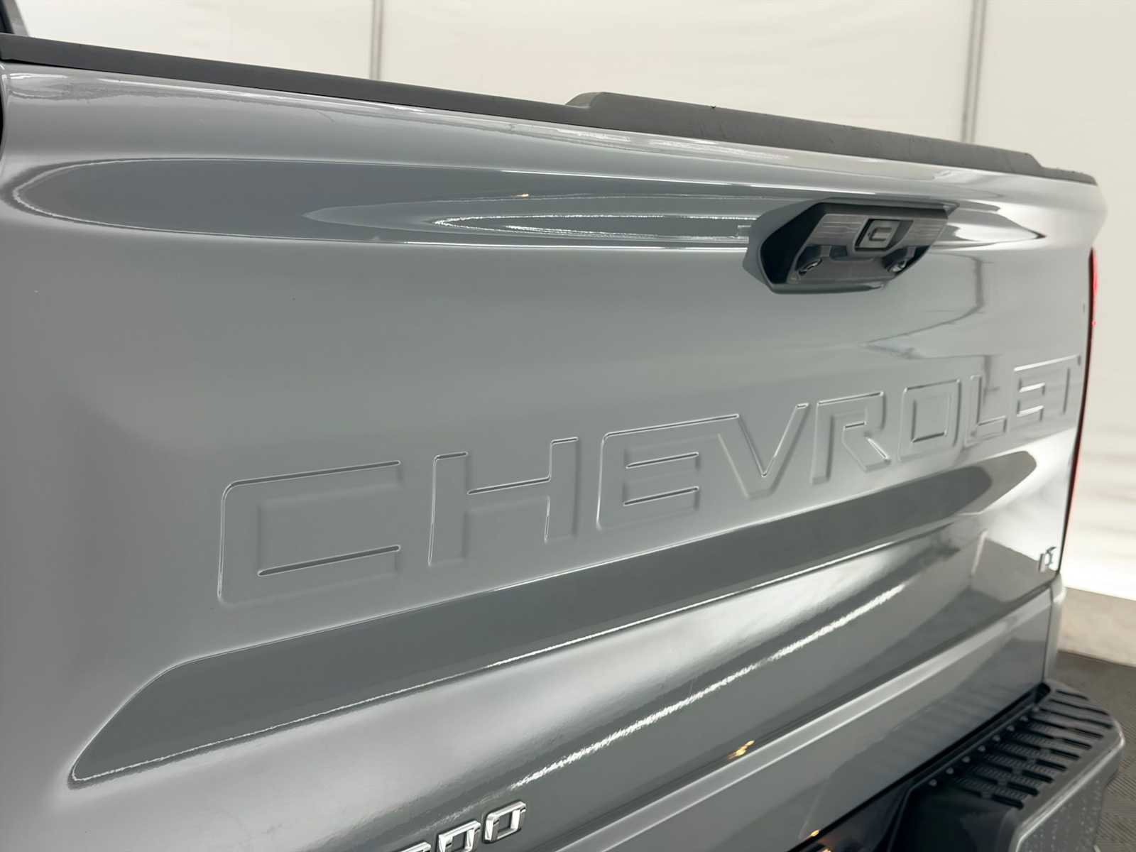 Used 2024 Chevrolet Silverado 1500 LT image 12