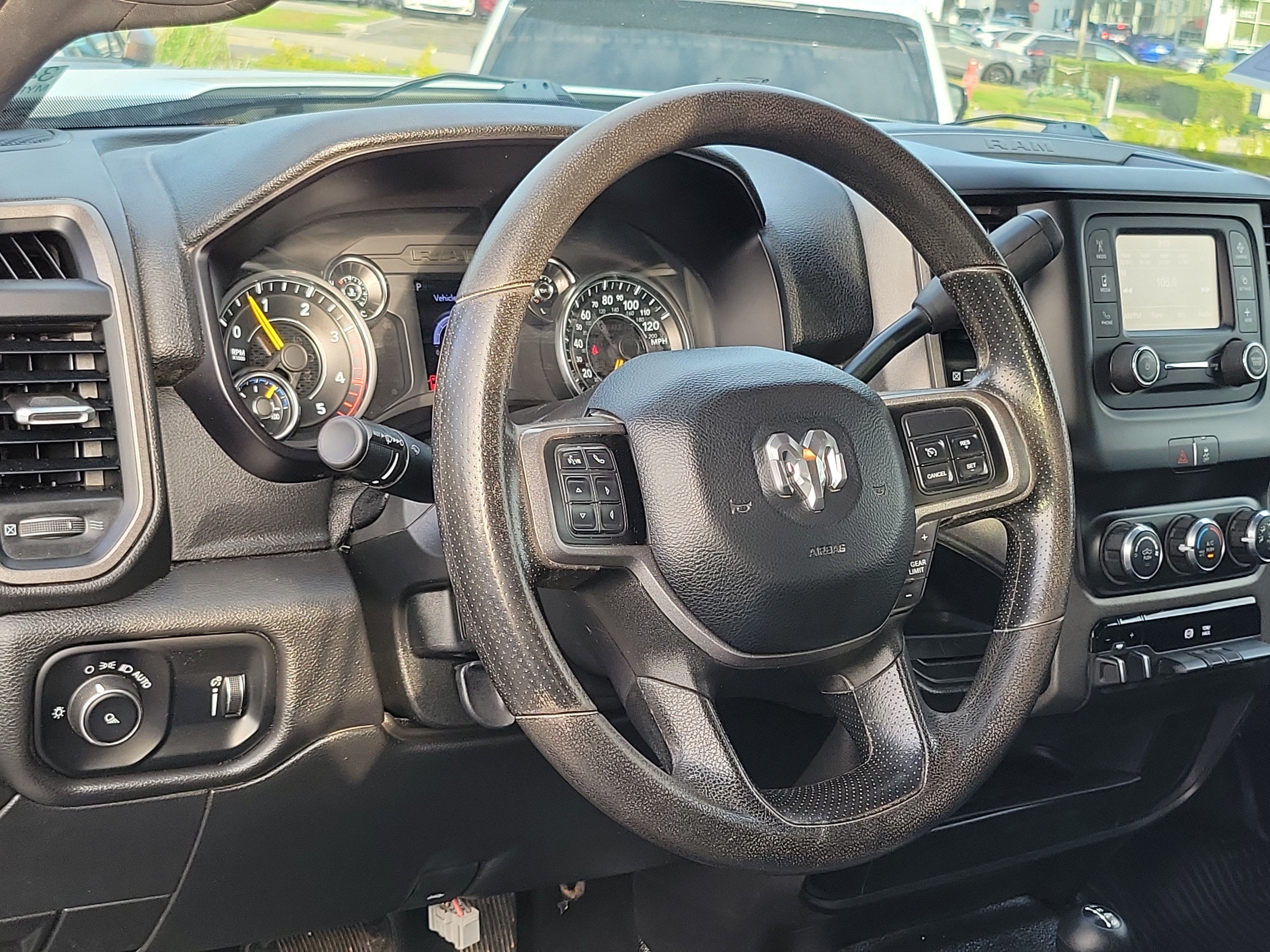 Used 2022 RAM 2500 Tradesman w/ Chrome Appearance Group AWD/4WD image 13