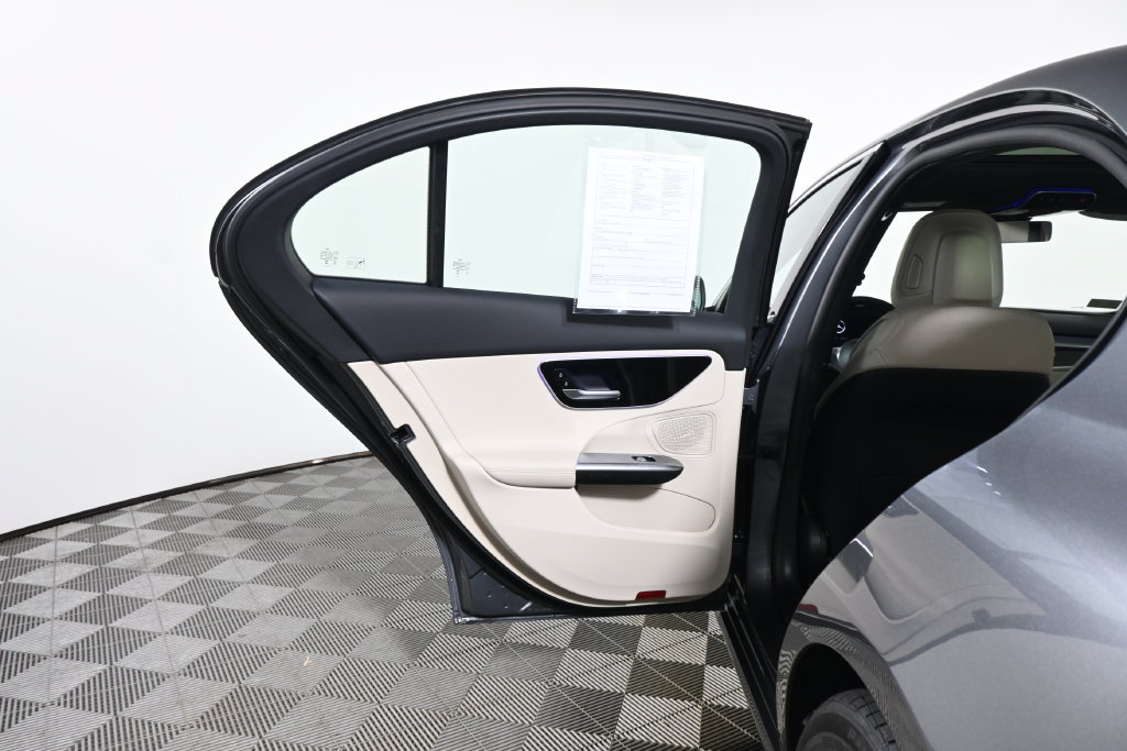 Certified 2023 Mercedes-Benz C 300 4MATIC Sedan image 28