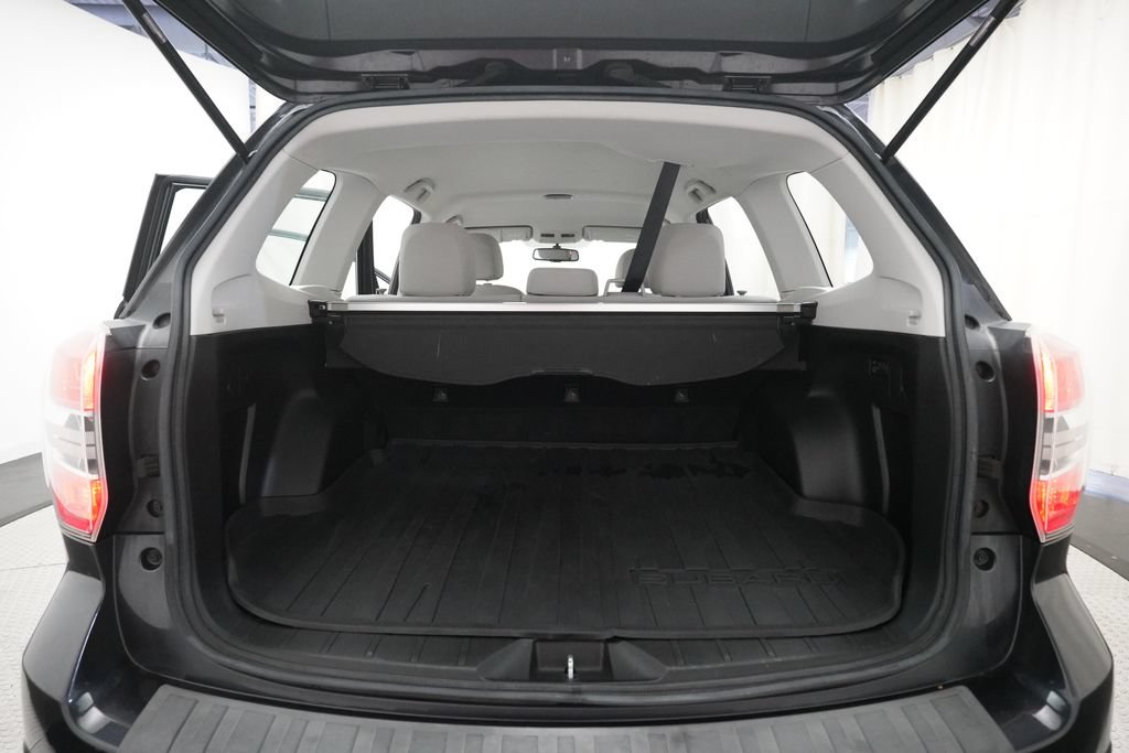 Used 2014 Subaru Forester 2.5i AWD/4WD image 10