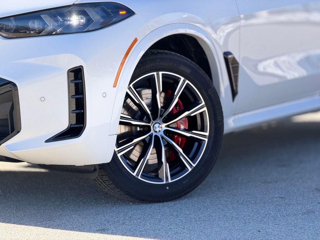 New 2026 BMW X5 xDrive40i w/ M Sport Package image 2