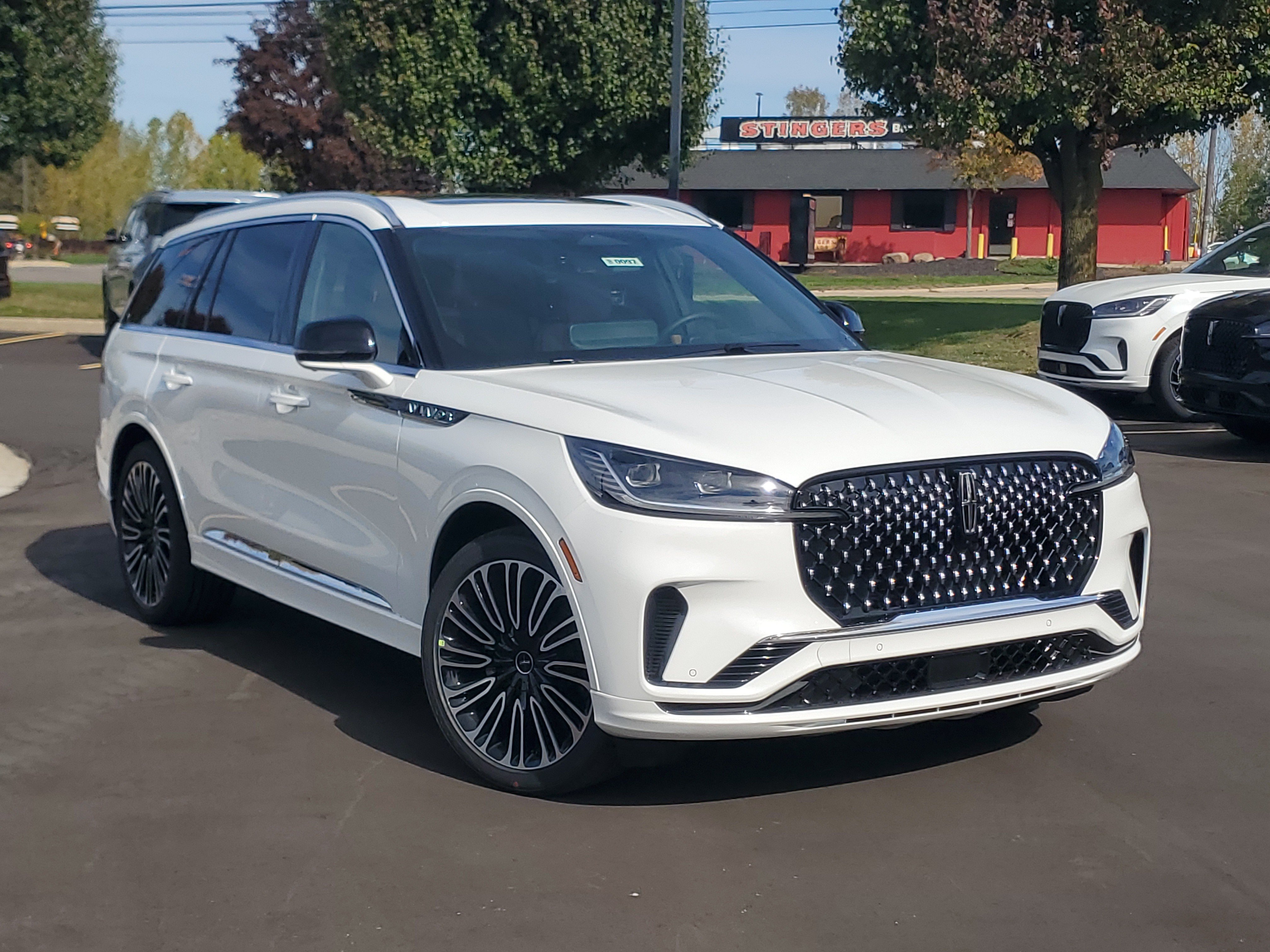 New 2027 Lincoln Aviator Black Label w/ Dynamic Handling Package