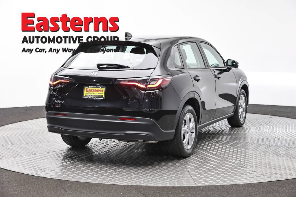 Used 2023 Honda HR-V LX image 5