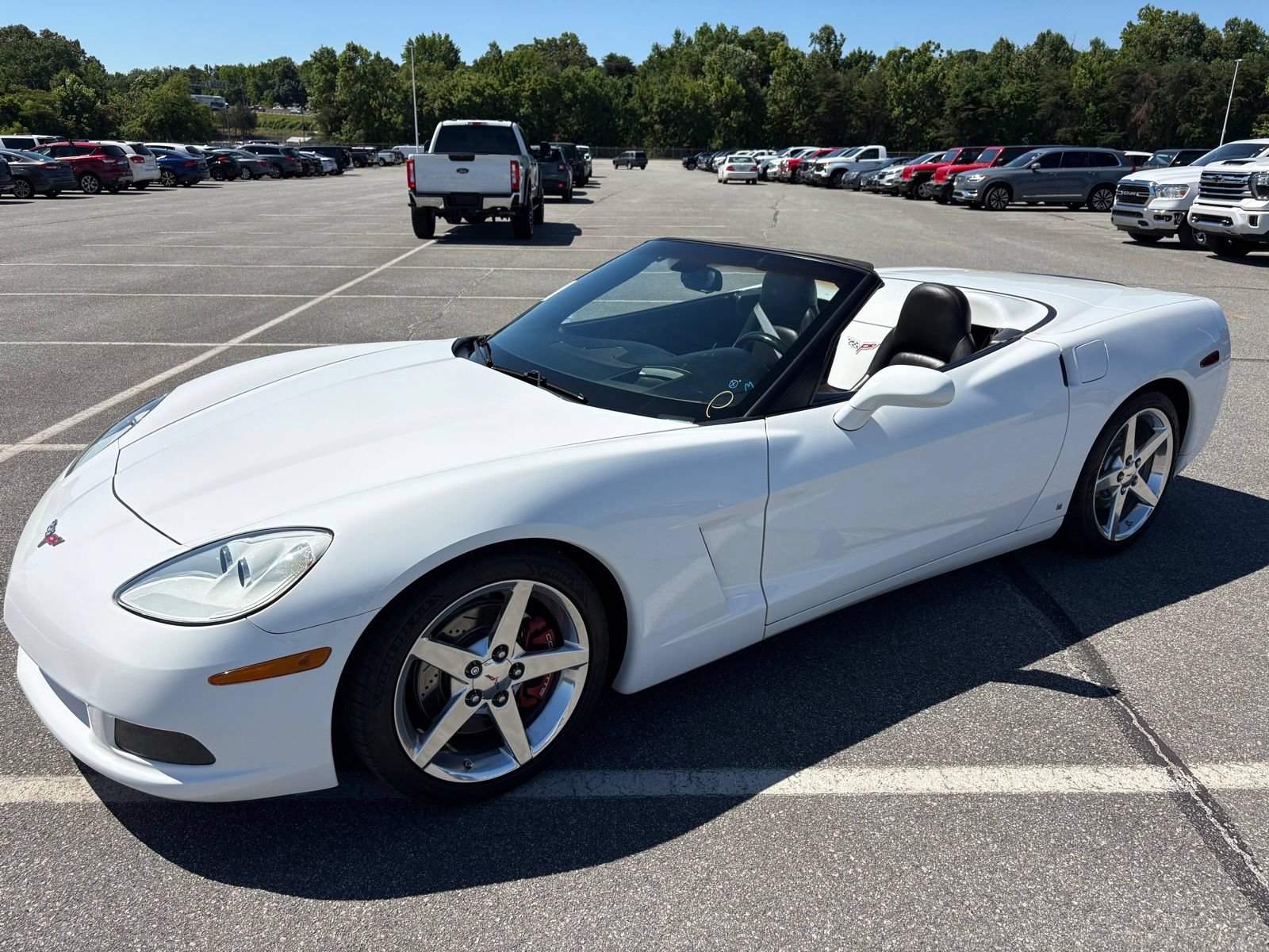 Used 2006 Chevrolet Corvette Convertible w/ Preferred Equipment Group RWD image 11