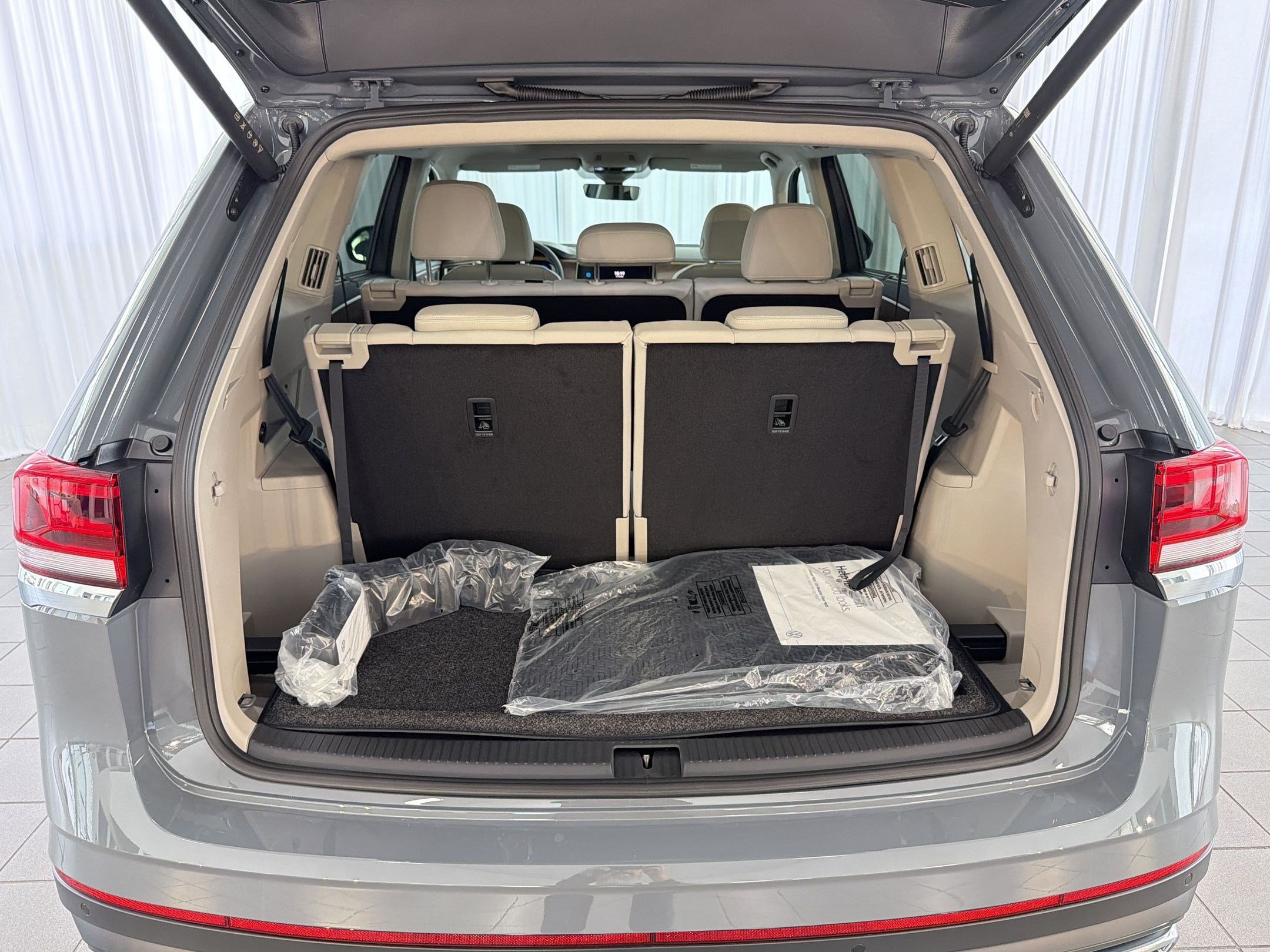 New 2026 Volkswagen Atlas SE FWD image 34