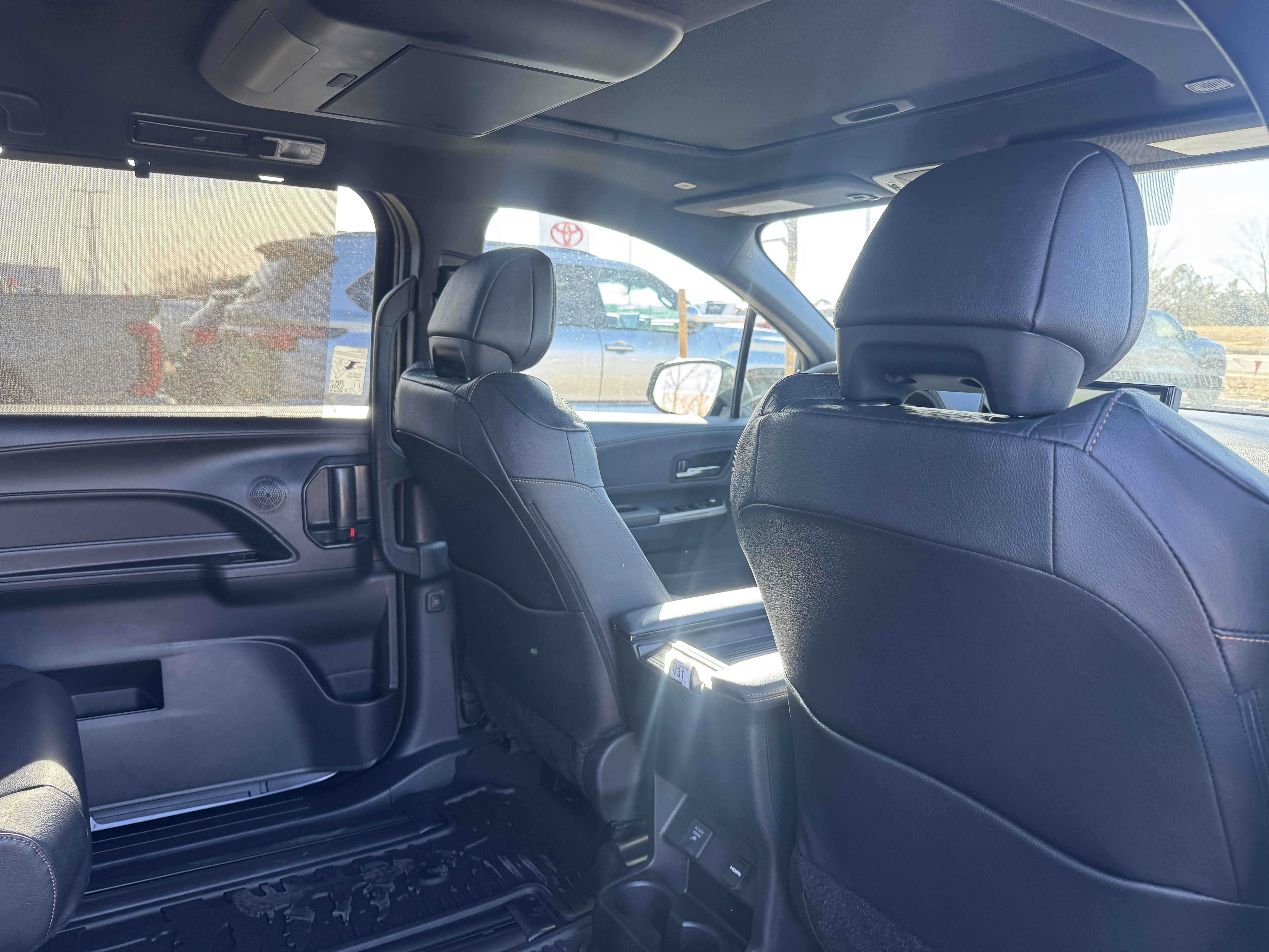 New 2026 Toyota Sienna XLE Woodland Edition AWD/4WD image 9