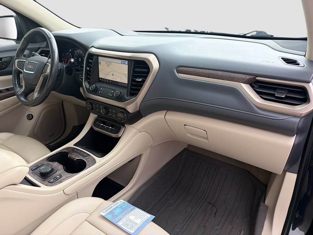 Used 2021 GMC Acadia Denali w/ Denali Technology Package AWD/4WD image 32