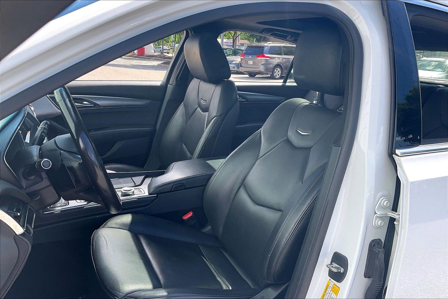Used 2021 Cadillac CT5 Premium Luxury RWD image 30