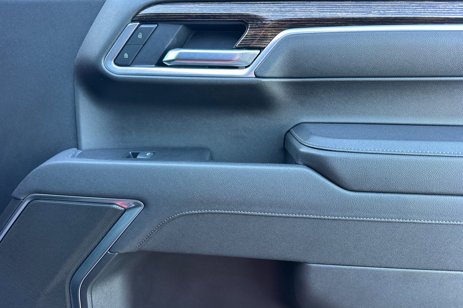 Used 2025 GMC Sierra 1500 Elevation w/ X31 Off-Road Package image 21