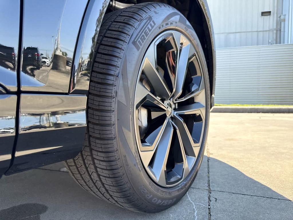 New 2025 Audi Q7 3.0T Premium Plus image 12
