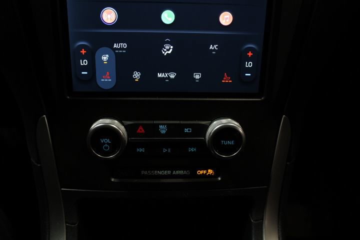 Used 2021 Ford Edge ST-Line image 31