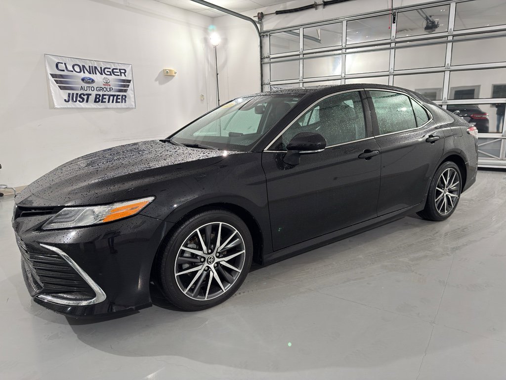 Used 2023 Toyota Camry XLE image 20