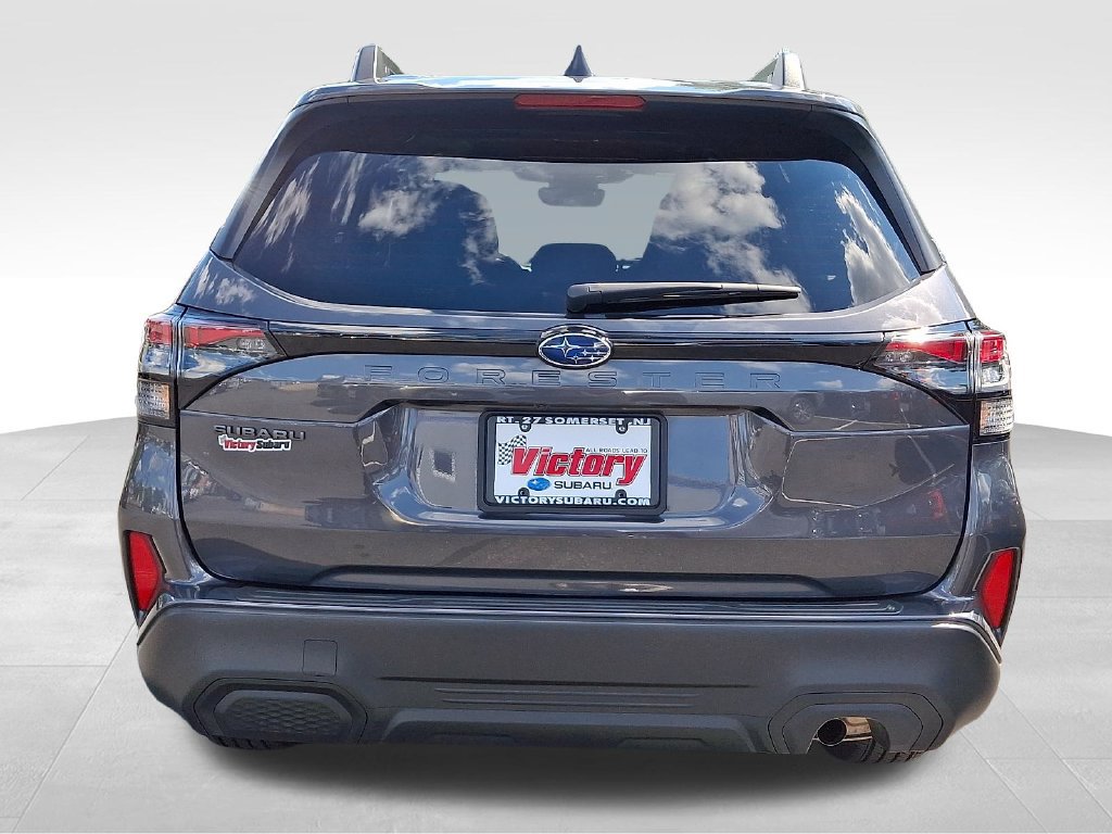 Certified 2025 Subaru Forester Premium AWD/4WD image 5