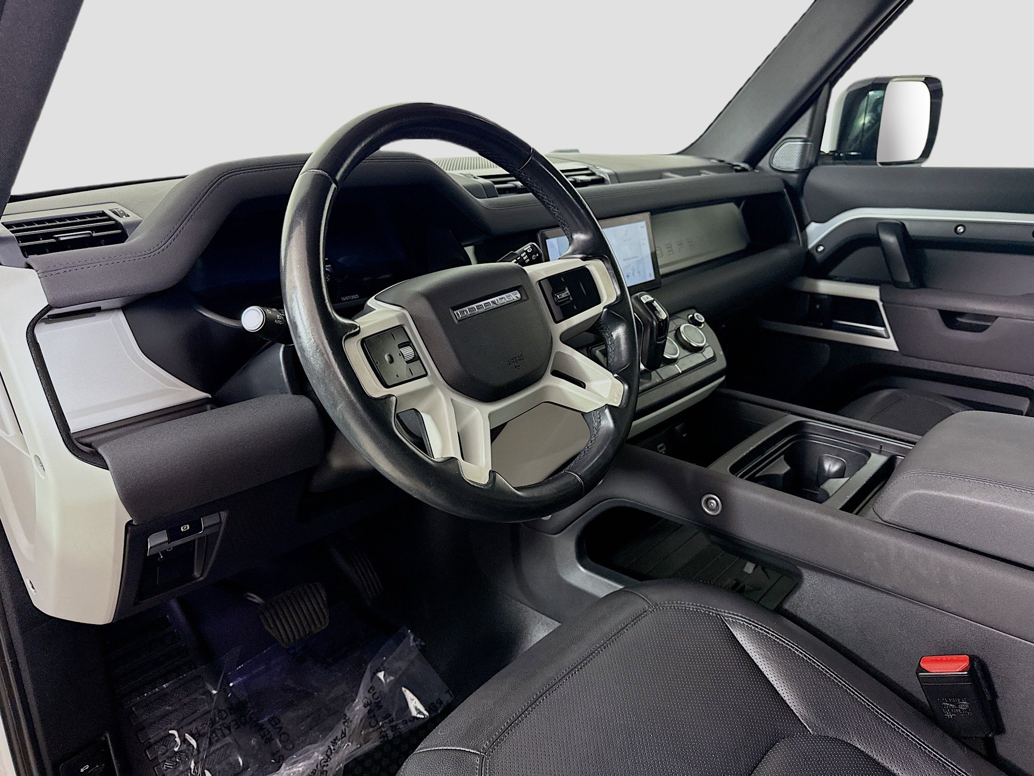 Used 2023 Land Rover Defender 110 S image 23