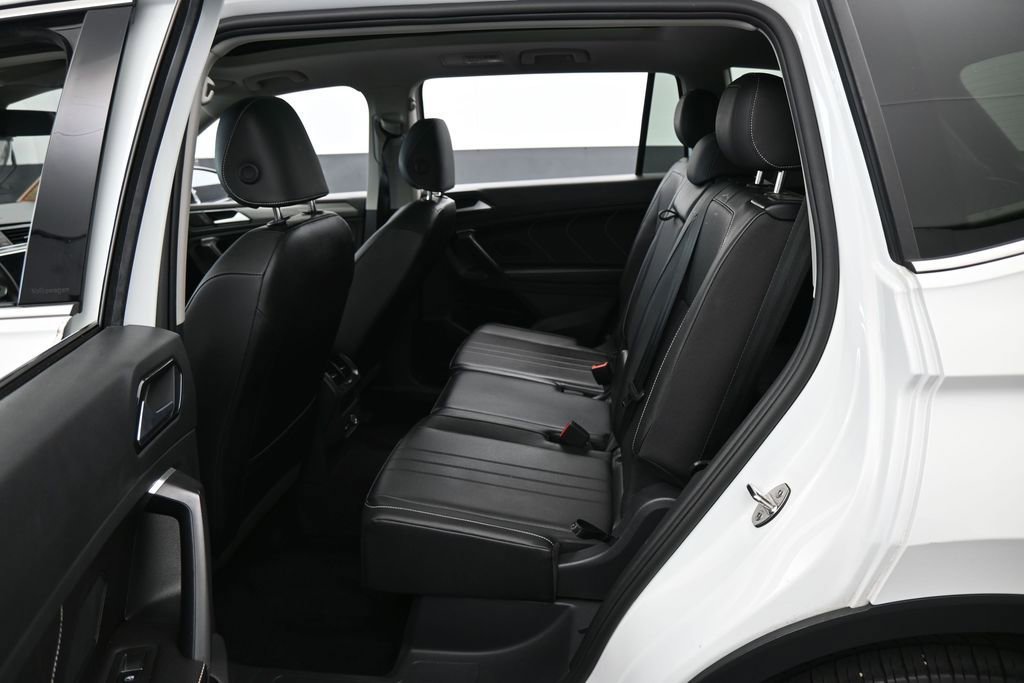 Used 2024 Volkswagen Tiguan SE FWD image 29