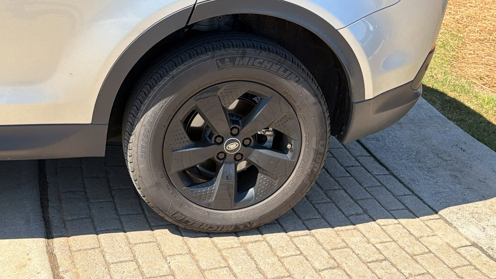 Used 2020 Land Rover Discovery Sport S image 12