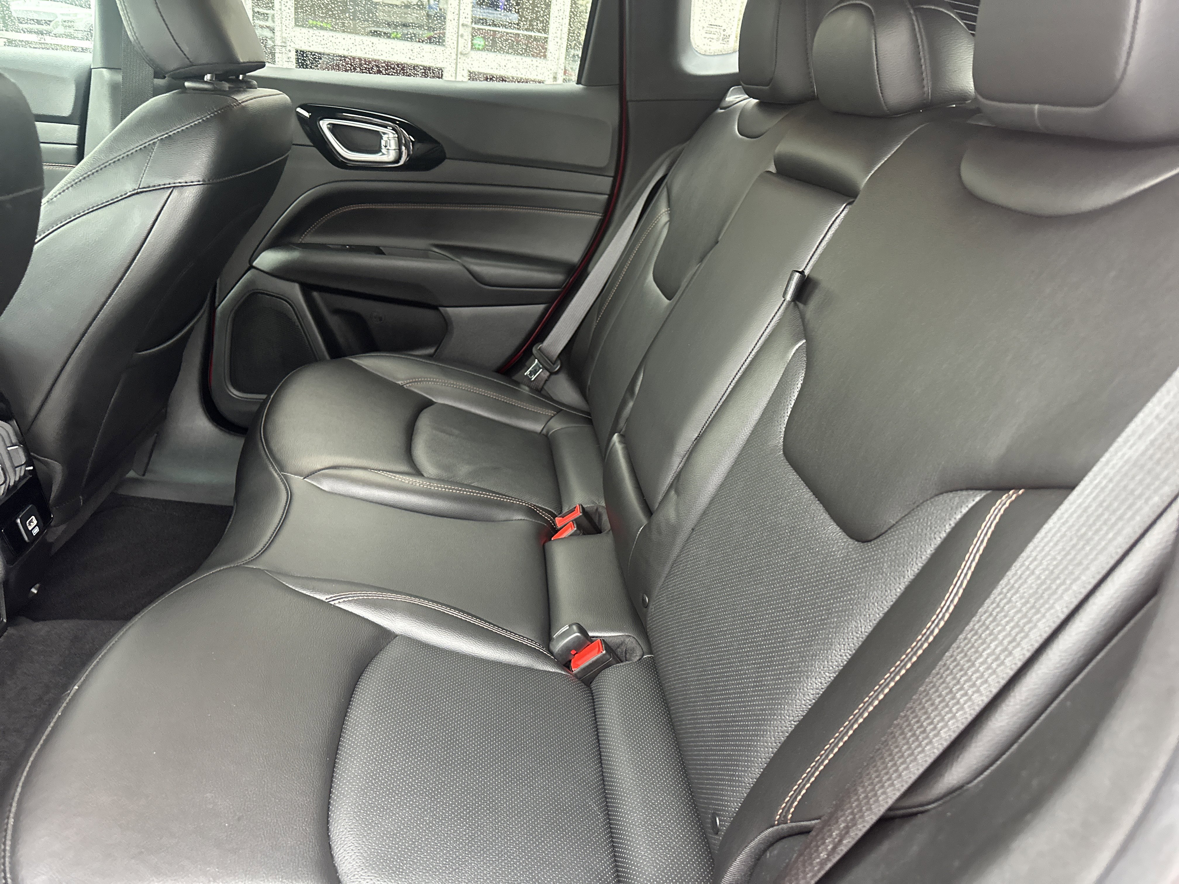 Used 2022 Jeep Compass Limited image 12