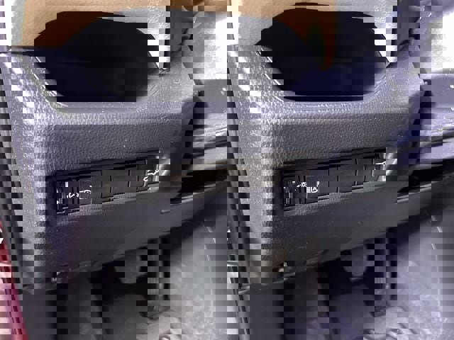 Used 2022 Toyota RAV4 XLE w/ Convenience Package image 18