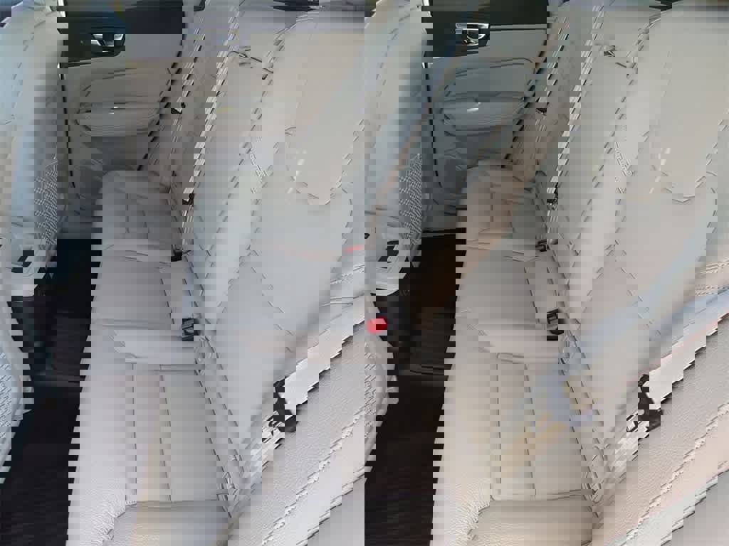 Used 2025 Volvo XC60 T8 Core w/ Protection Package Premier image 18