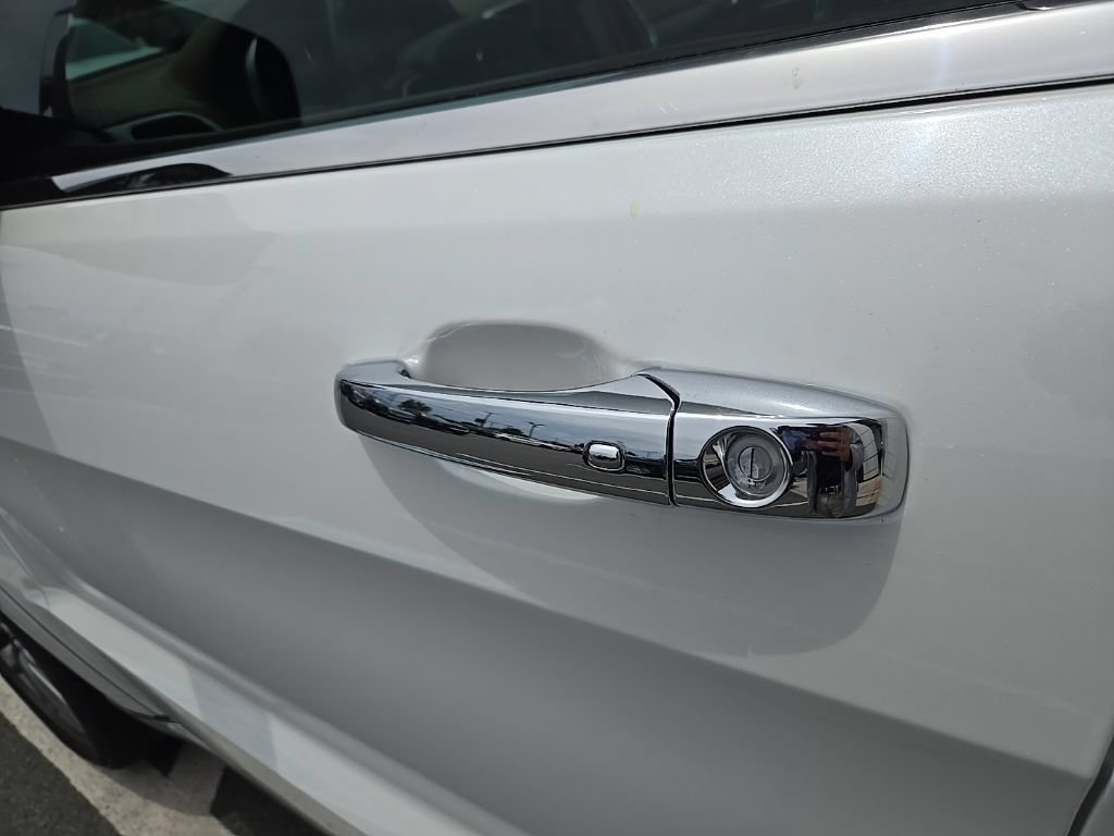 Used 2018 Jeep Grand Cherokee Summit AWD/4WD image 12