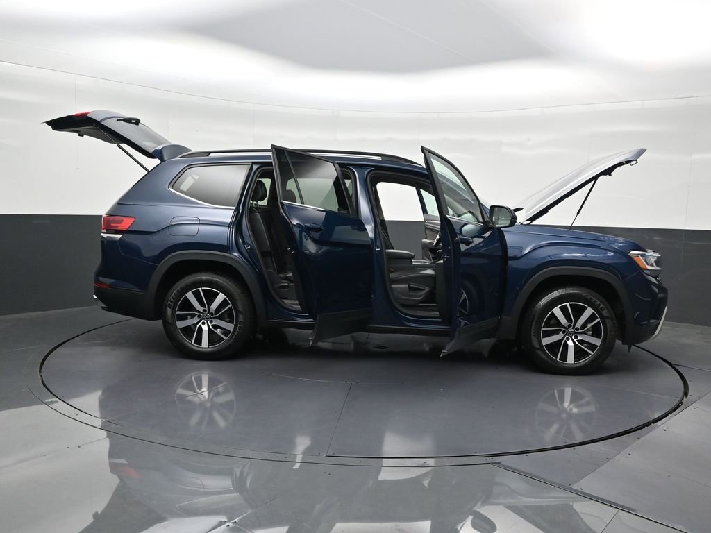 Used 2022 Volkswagen Atlas SE image 34