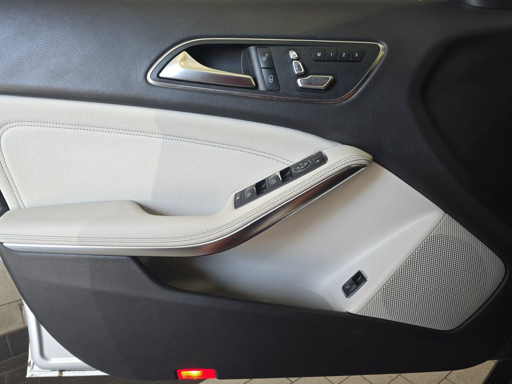 Used 2019 Mercedes-Benz GLA 250 image 28