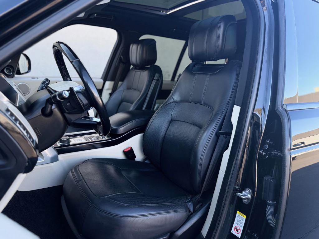 Used 2019 Land Rover Range Rover Supercharged image 11