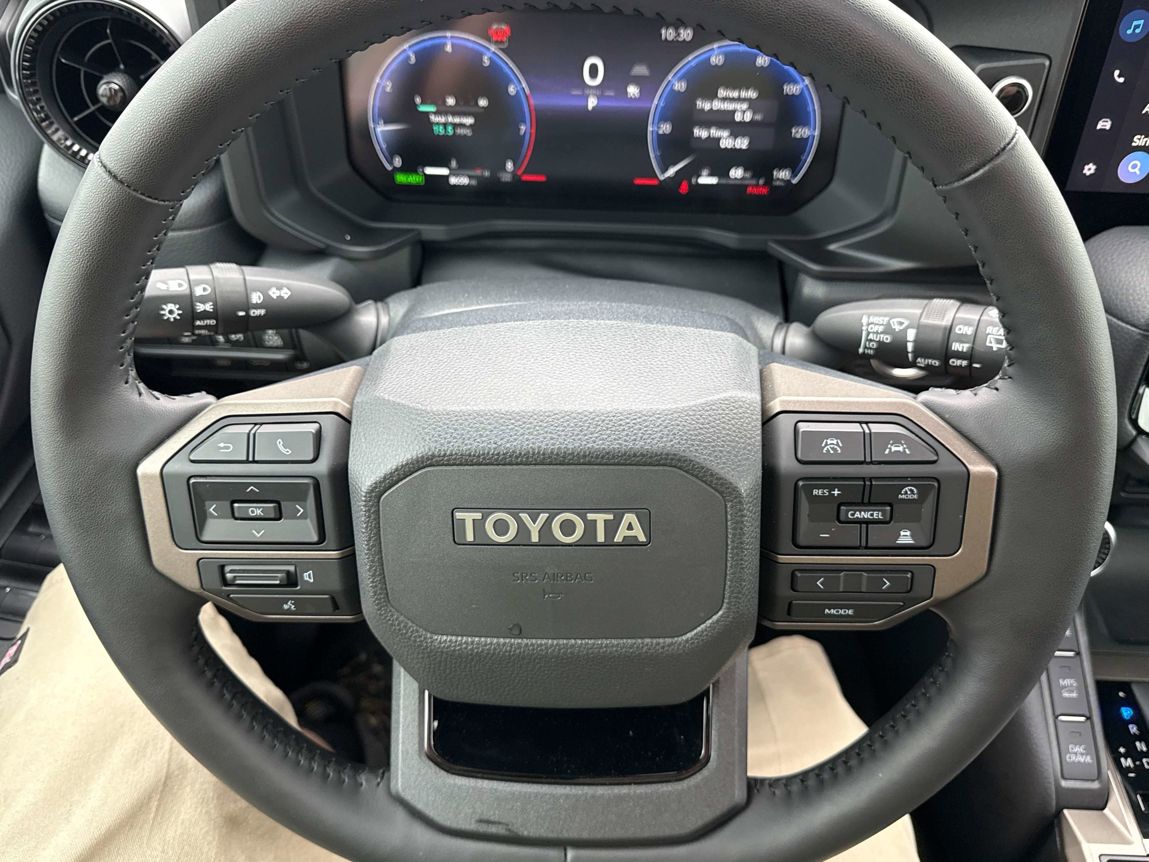 Used 2025 Toyota Land Cruiser image 26
