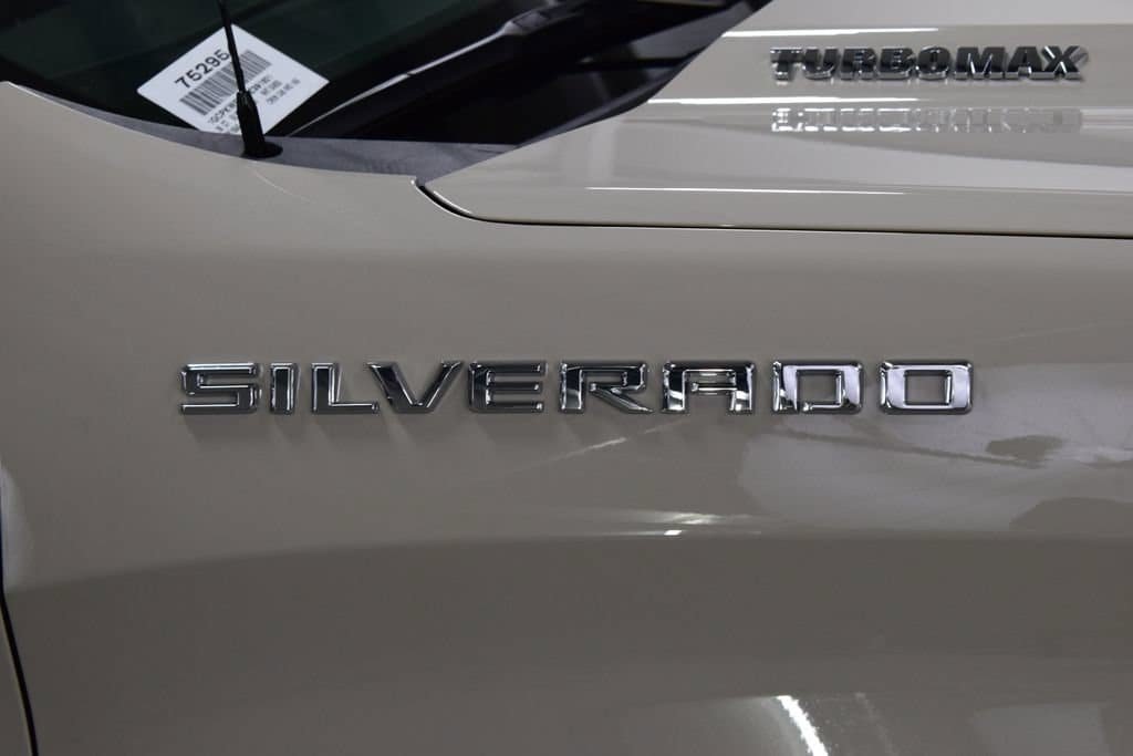 New 2026 Chevrolet Silverado 1500 RST w/ RST Select Package AWD/4WD image 17