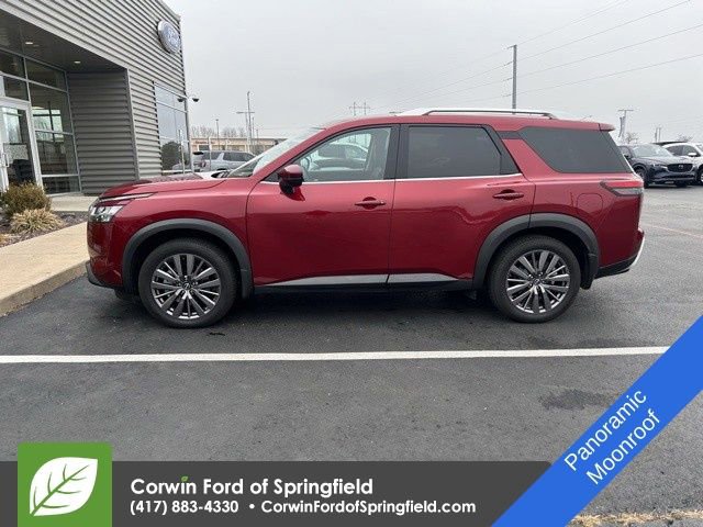 Used 2023 Nissan Pathfinder SL w/ SL Premium Package image 4