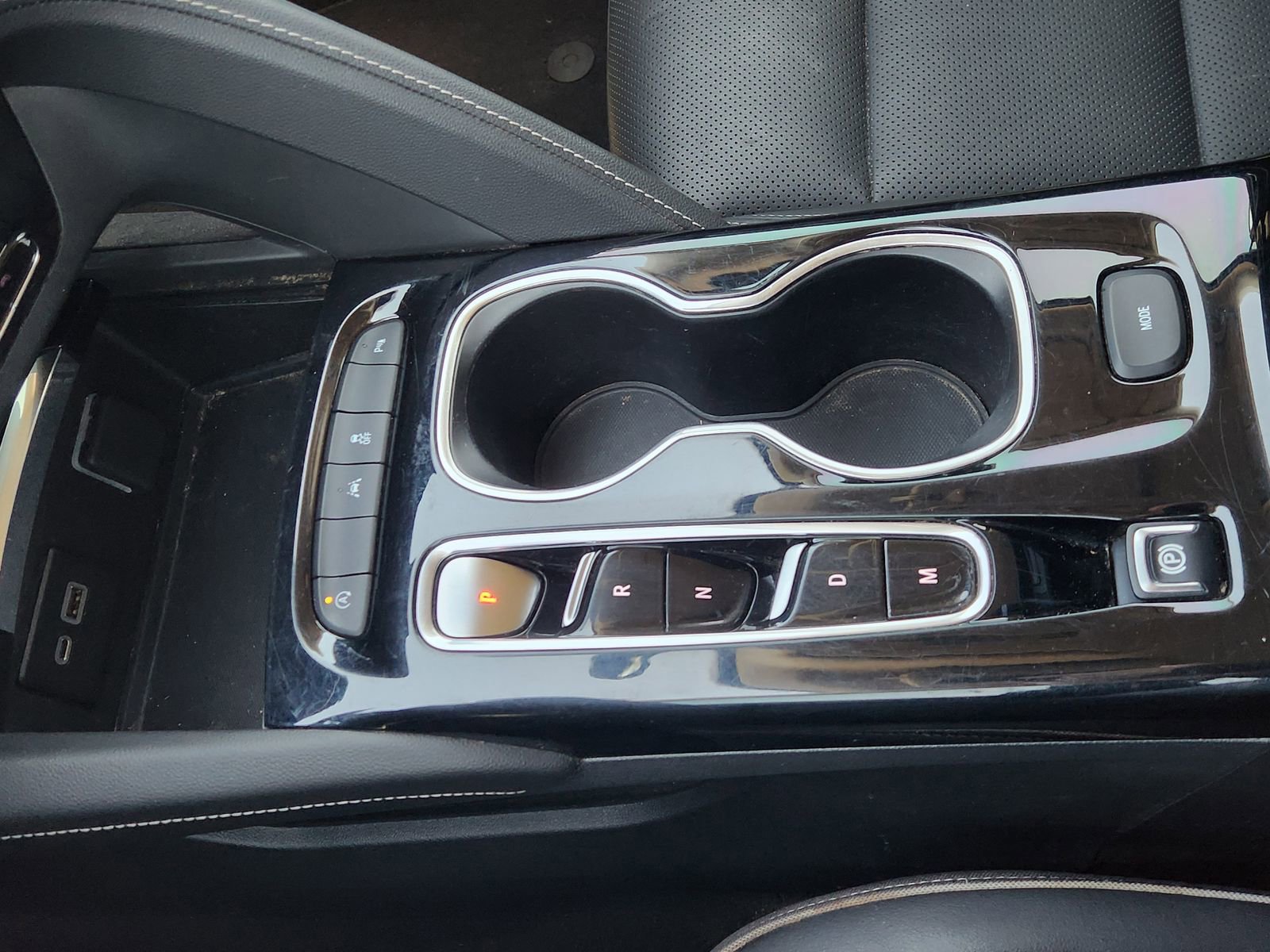 Used 2023 Buick Envision Essence image 24