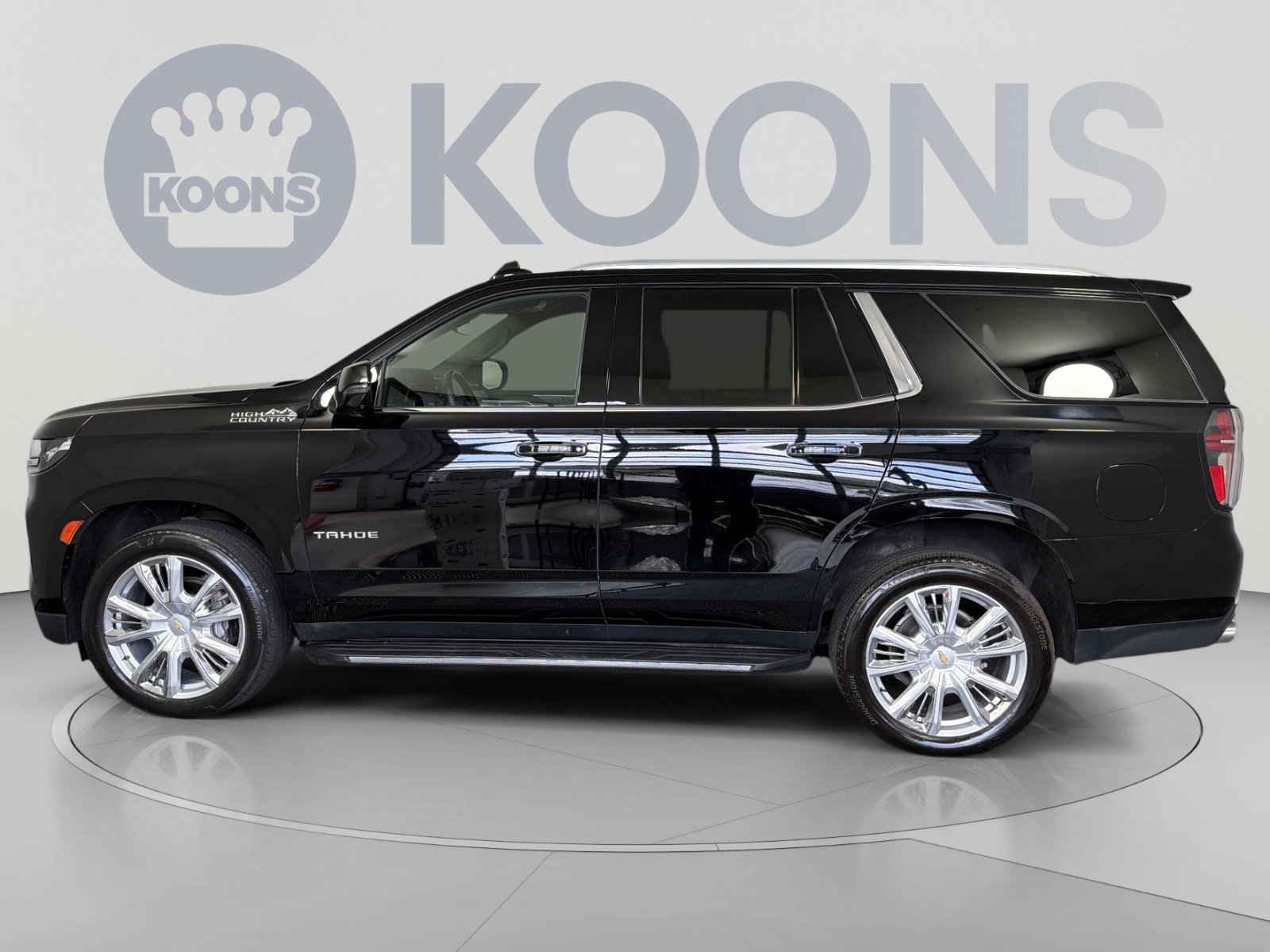 Used 2023 Chevrolet Tahoe High Country AWD/4WD image 2