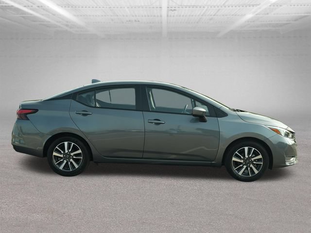 Used 2025 Nissan Versa SV FWD image 10