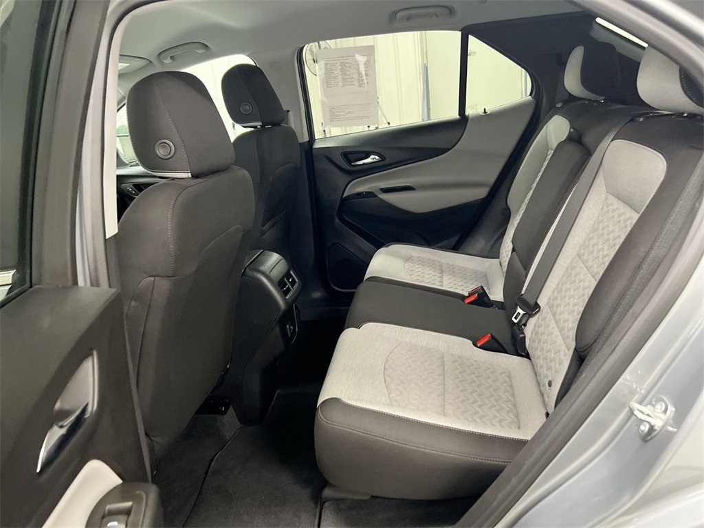 Used 2023 Chevrolet Equinox LT w/ Driver Convenience Package image 22