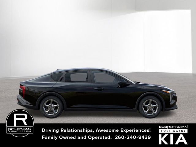 New 2026 Kia K4 LXS image 8