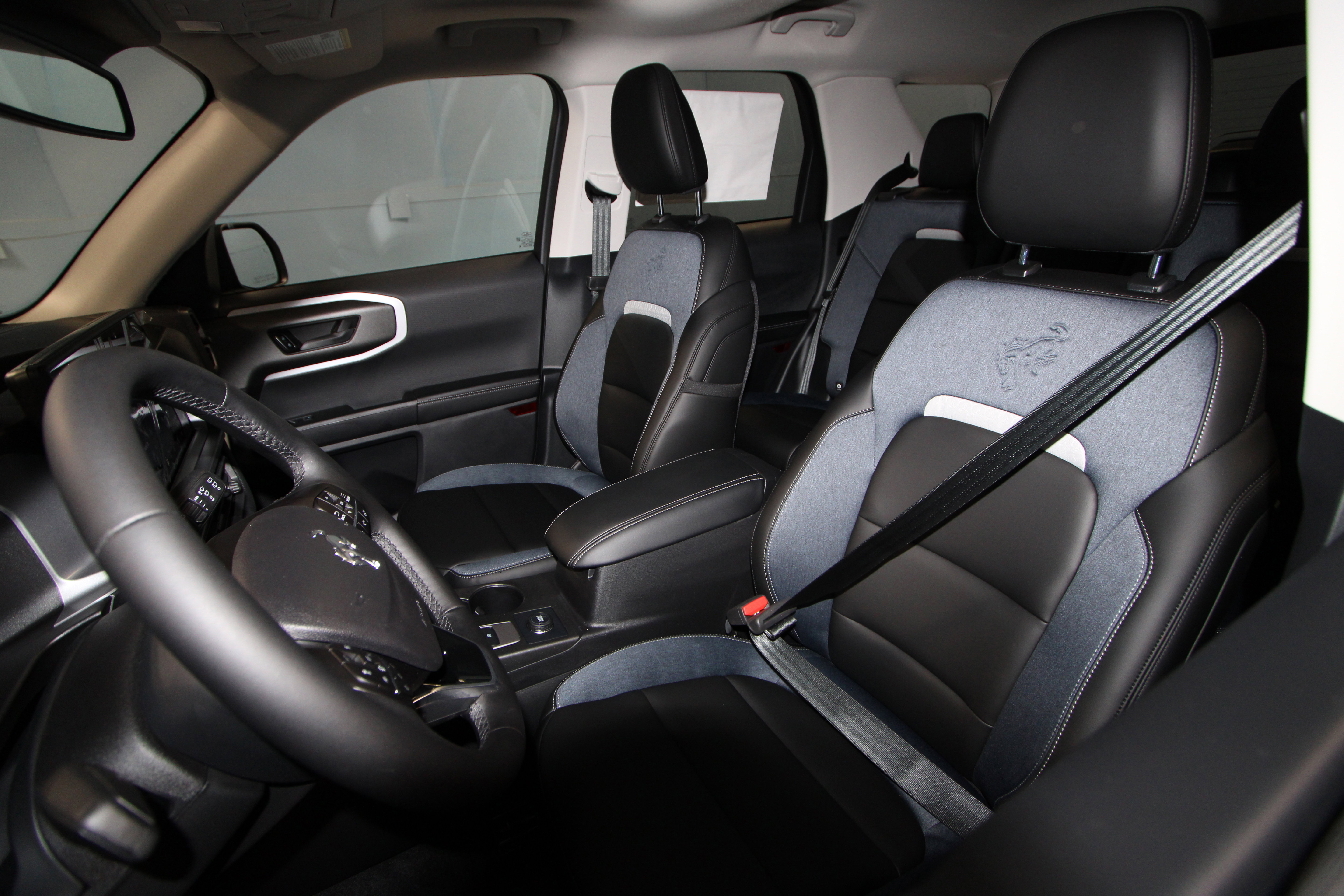 New 2026 Ford Bronco Sport Outer Banks w/ Outer Banks Tech Package+ AWD/4WD image 3