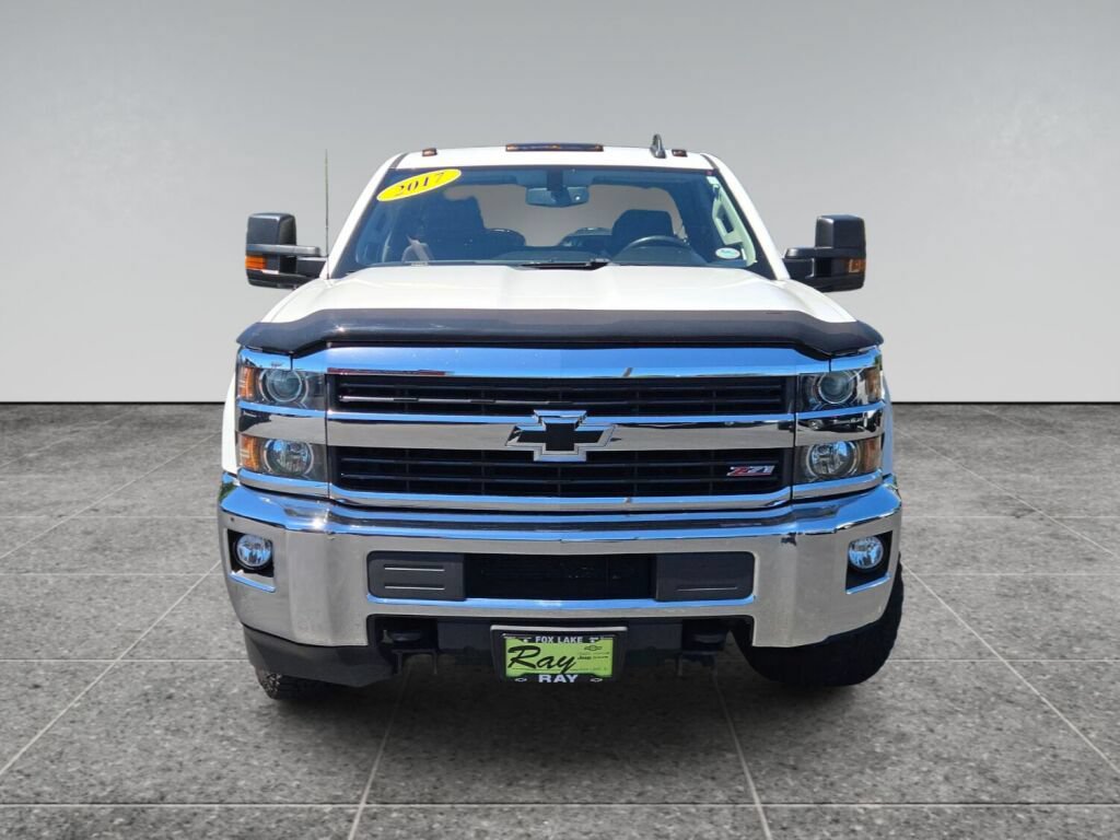 Used 2017 Chevrolet Silverado 2500 LT AWD/4WD image 2