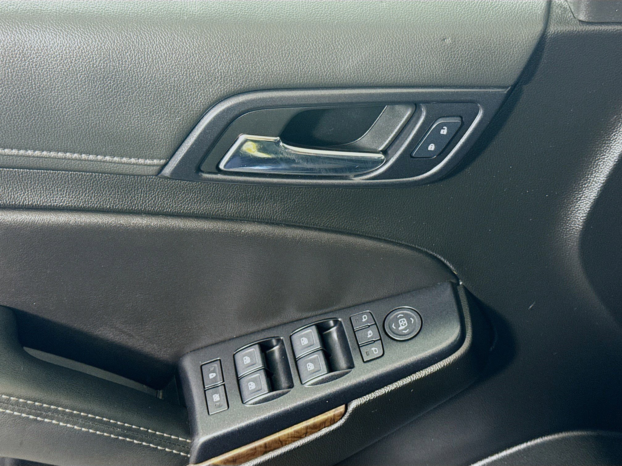 Used 2019 Chevrolet Tahoe LT image 24