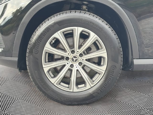 Certified 2025 Mercedes-Benz GLC 300 4MATIC image 33