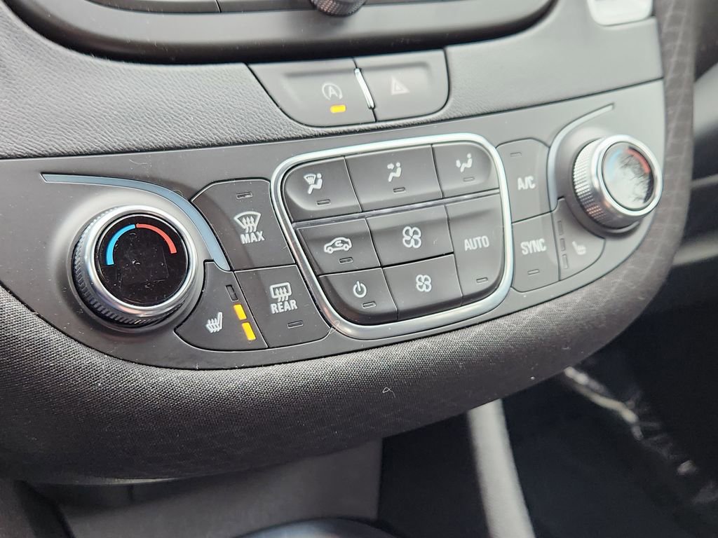 Used 2024 Chevrolet Malibu LT image 9