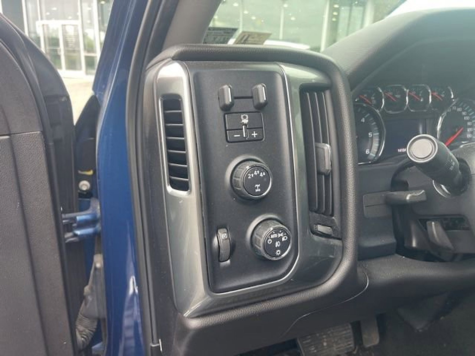 Used 2017 Chevrolet Silverado 2500 LT w/ All Star Edition AWD/4WD image 11