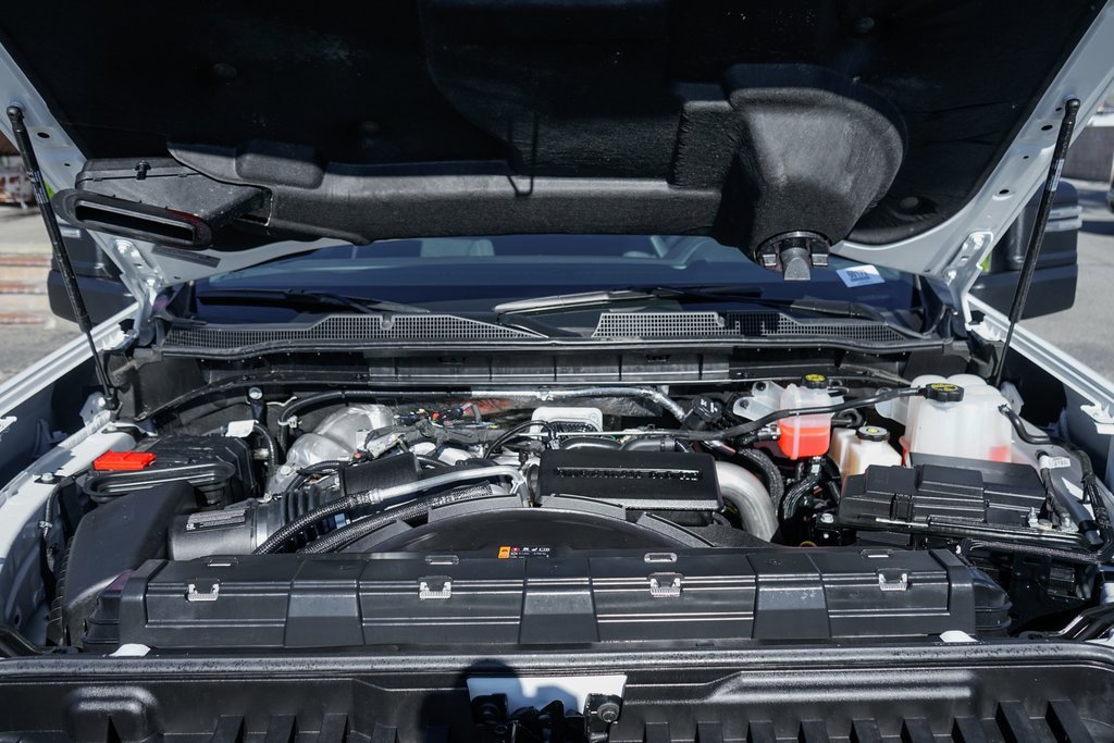 Used 2025 Chevrolet Silverado 3500 LT w/ Convenience Package image 11