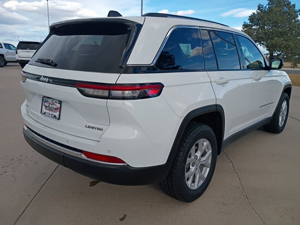 Used 2023 Jeep Grand Cherokee Limited image 7
