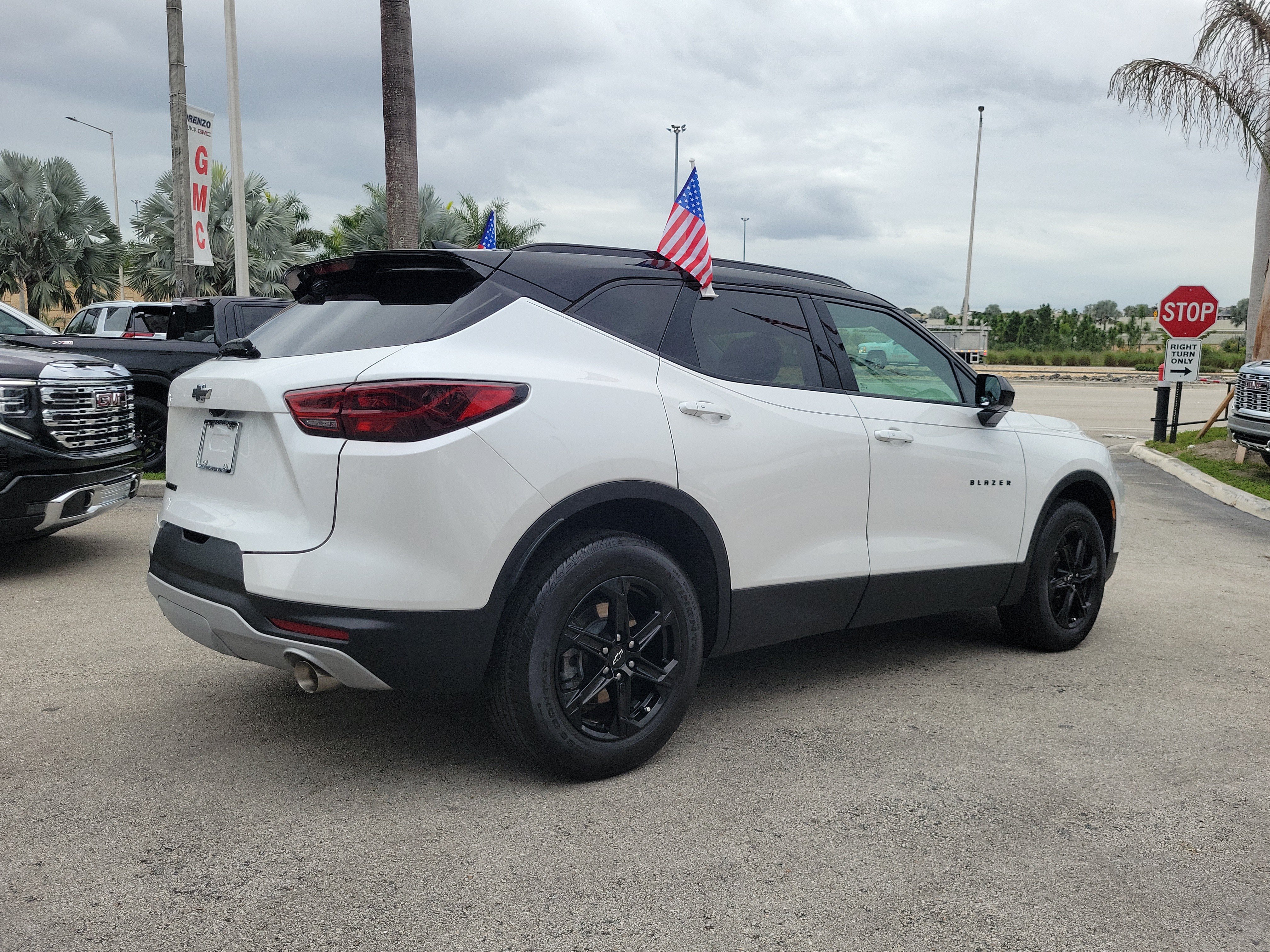Used 2024 Chevrolet Blazer LT w/ Convenience Package FWD image 5
