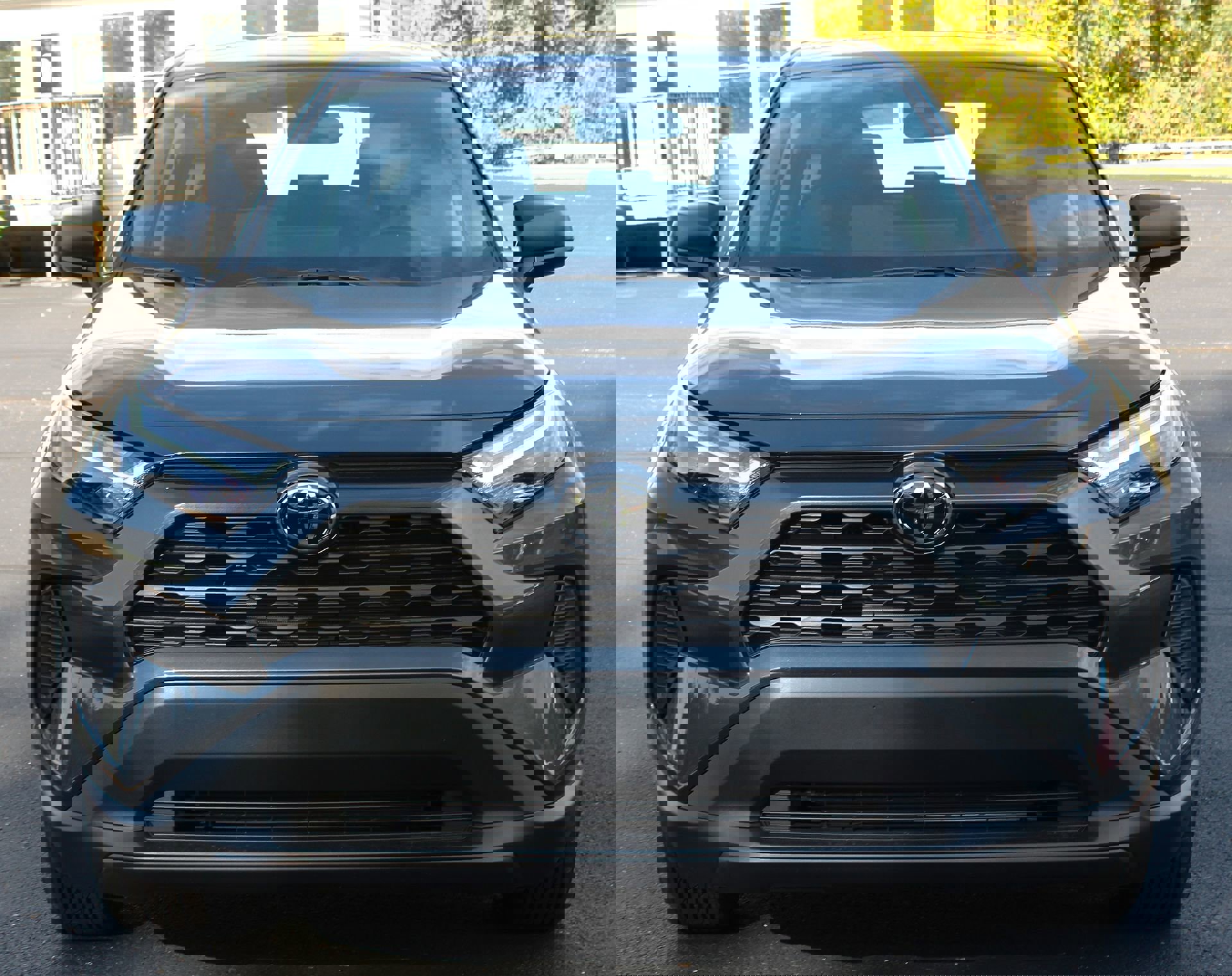 New 2025 Toyota RAV4 LE image 2