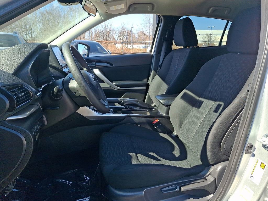 Used 2024 Mitsubishi Eclipse Cross AWD image 16