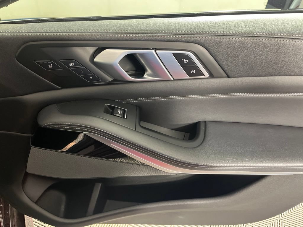 Used 2020 BMW X5 M50i w/ Executive Package AWD/4WD image 8