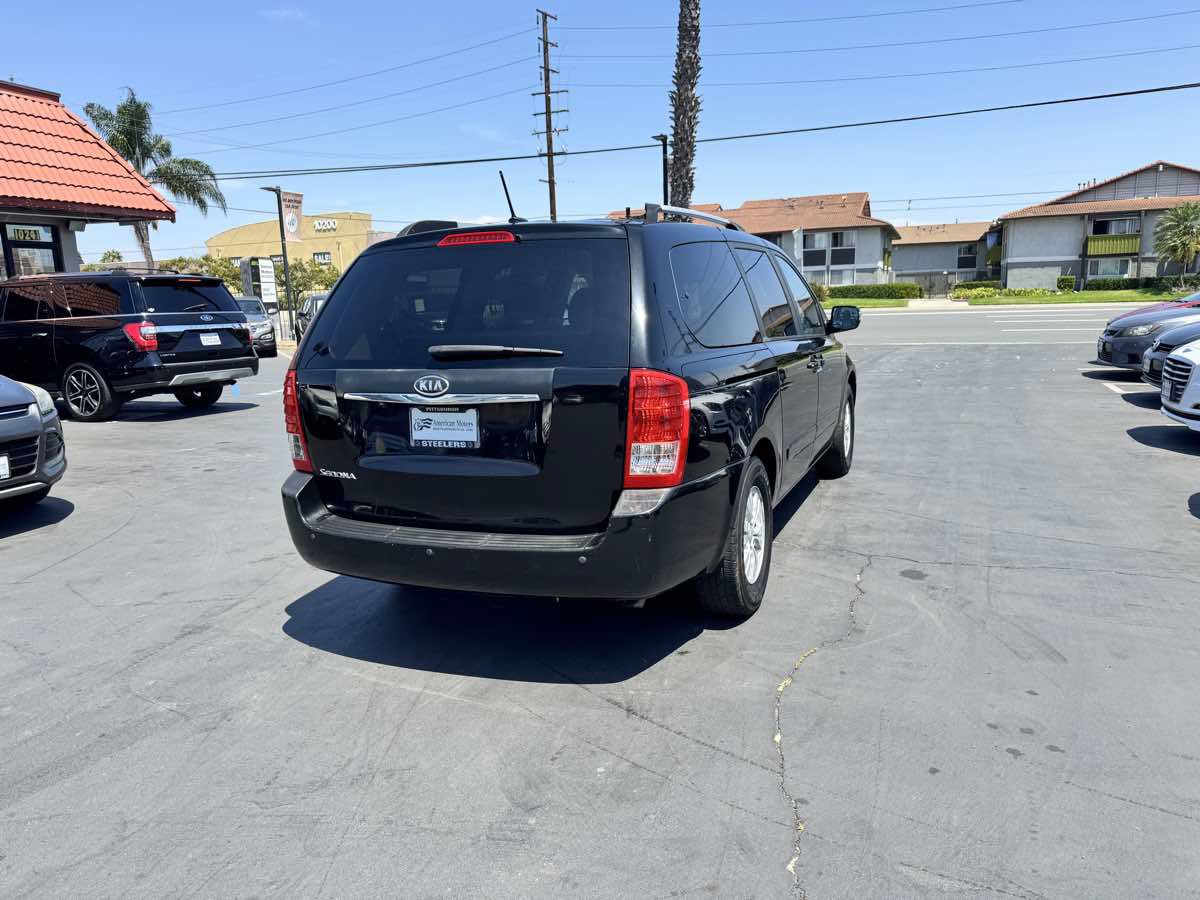 Used 2012 Kia Sedona LX w/ PWR Pkg FWD image 5